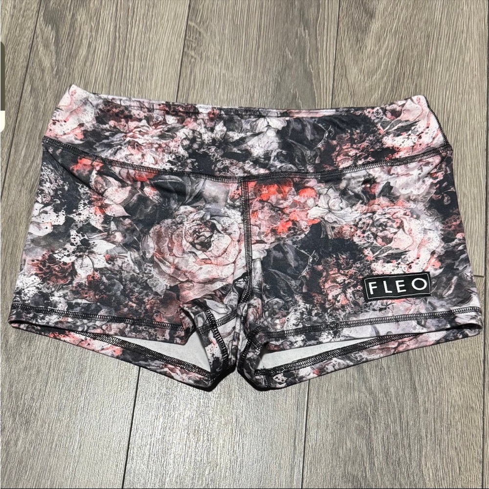 Fleo Shorts